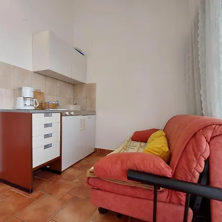 Ilija Apartment Jadranovo